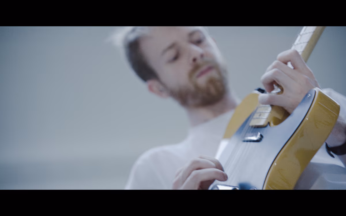 Endless Dive — Blurred (Live Session) — image 12 sur 15