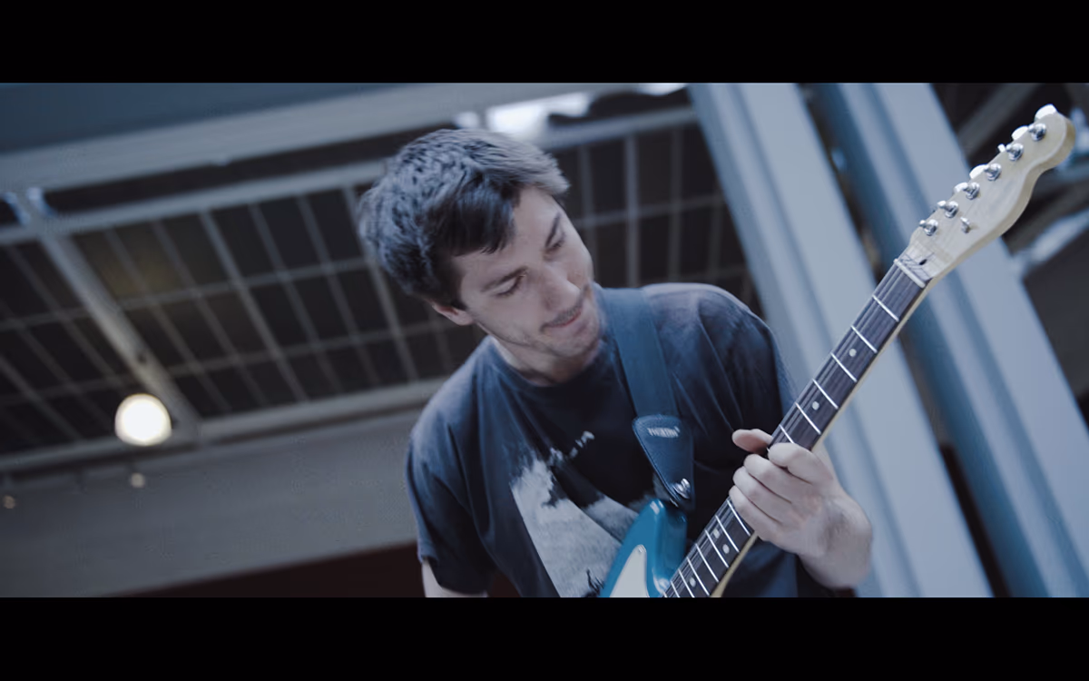 Endless Dive — Blurred (Live Session) — image 14 sur 15