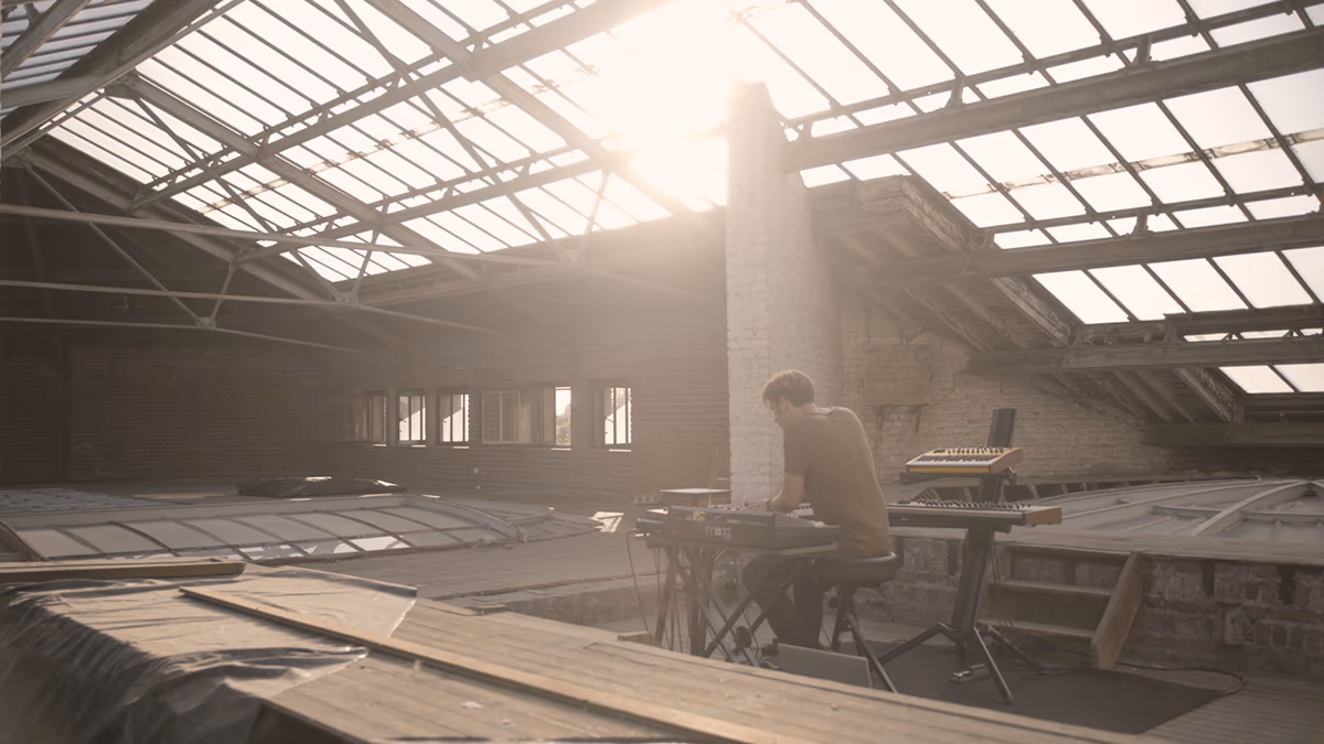 Tebahide — Take a Trip Down (Live Session) — image 6 sur 23