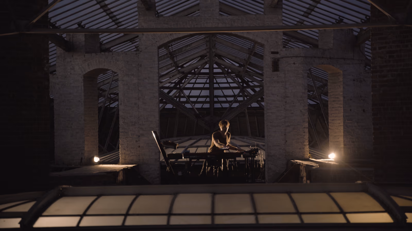 Tebahide — Take a Trip Down (Live Session) — image 22 sur 23