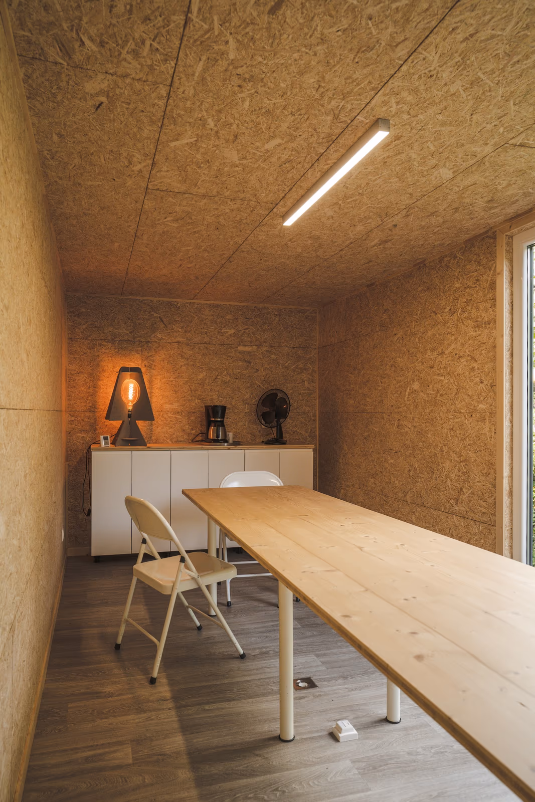 Moduleo — Bureau en conteneur — image 1 sur 9