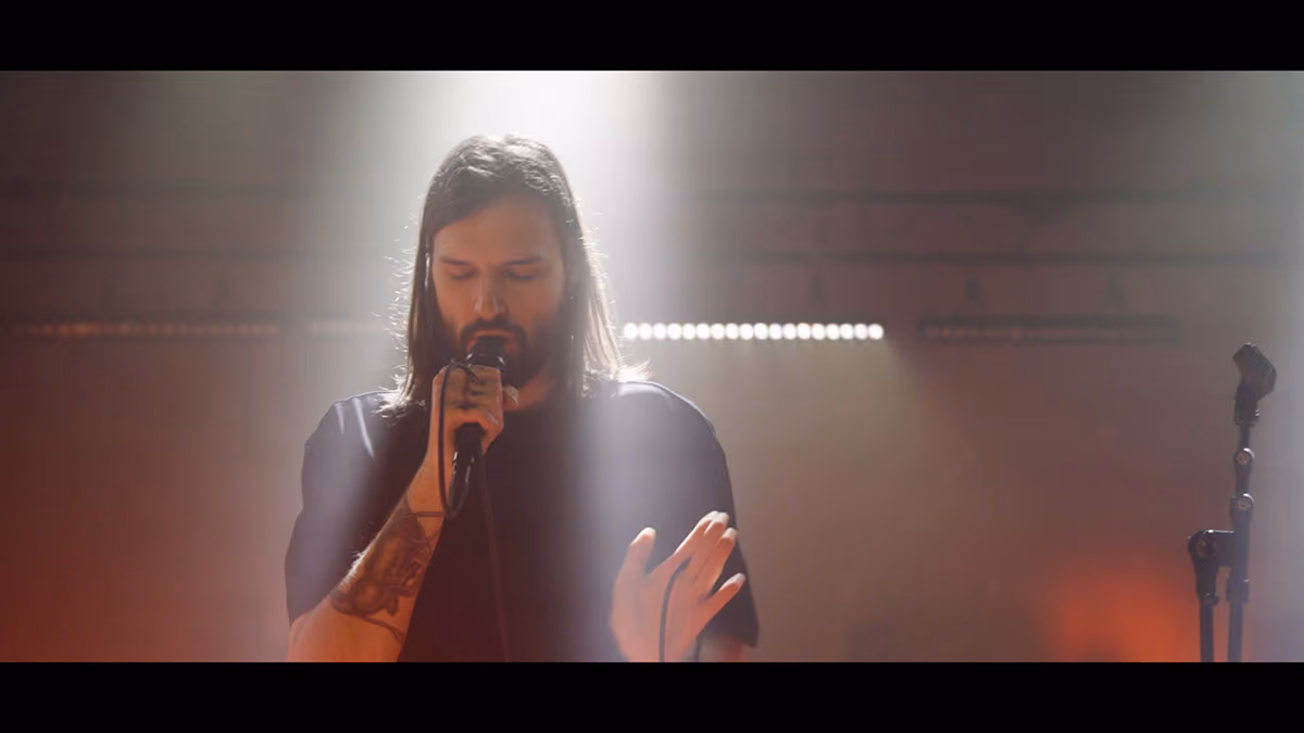 Ultra Sunn (At About It) — Live Session — image 12 sur 23