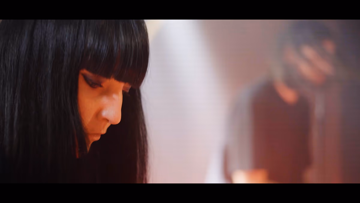 Ultra Sunn (At About It) — Live Session — image 14 sur 23
