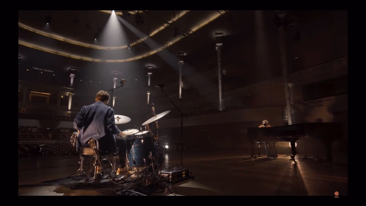 Glass Museum — Caillebotis (Official Video)