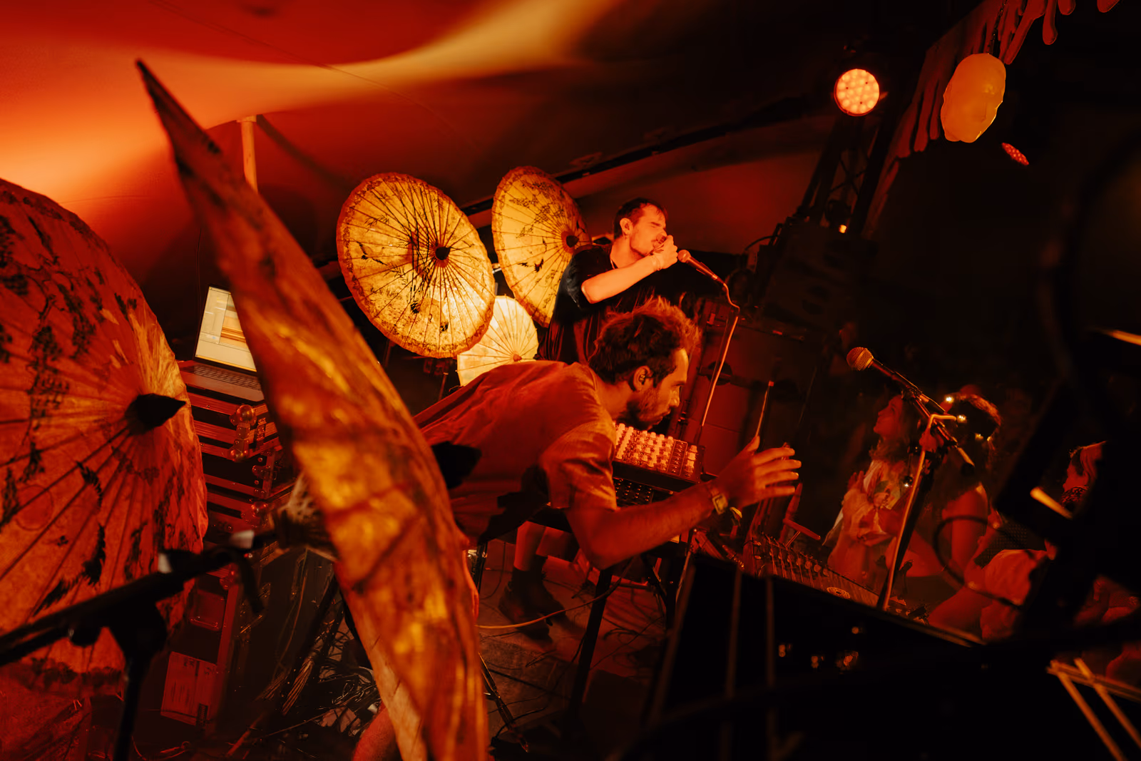 Panache & Grabuge — Hybrid Forest DJ Set / Direction Artistique — image 3 sur 6